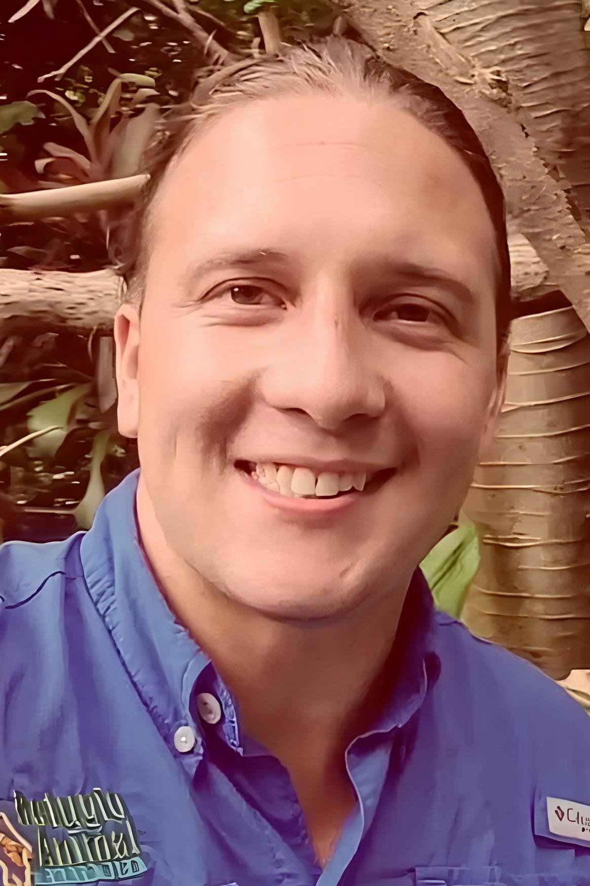 Rodolfo Leiton as Self in Jungle Shark