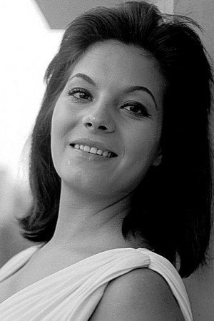 Antonella Murgia as Jessica in The Squeeze