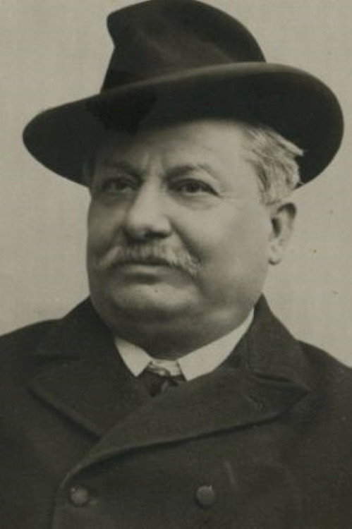 Giovanni Pascoli as Self (archive footage) (uncredited) in Etiopia 1936: alla conquista dell'impero