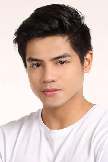 Van Allen Ong as Arnel in Kalikot