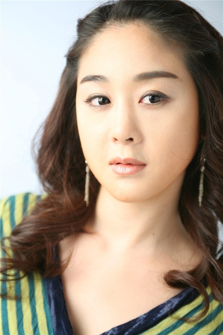 함소원 as Kim Hyun-hee in Sex Is Zero