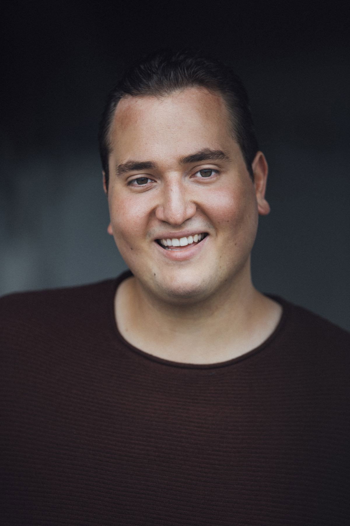 Rouven Israel as Enzo in Becoming Charlie