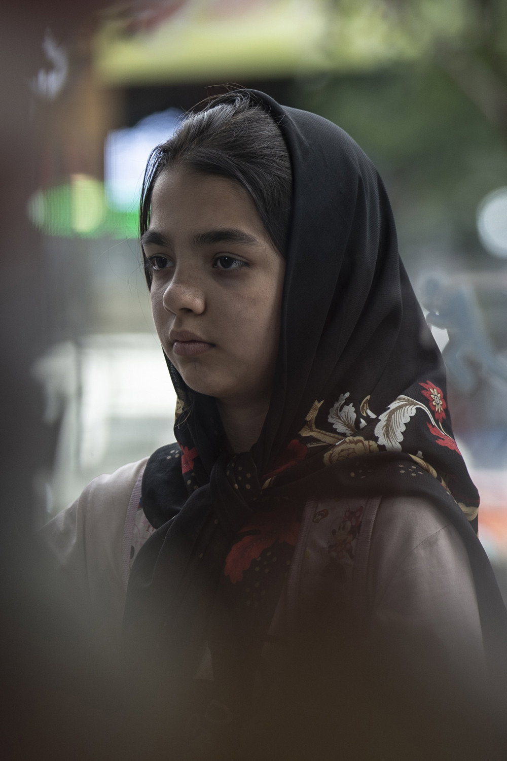 Aynaz Fakour as Hana in Un Parallel World