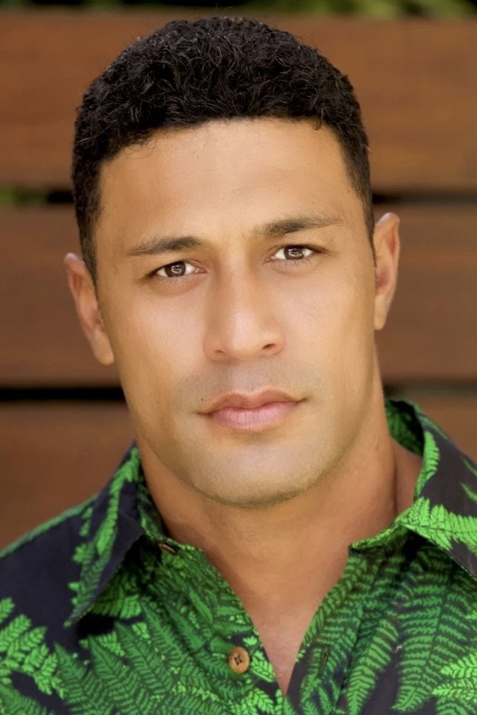 Brad Kalilimoku as Kekoa in You Had Me at Aloha