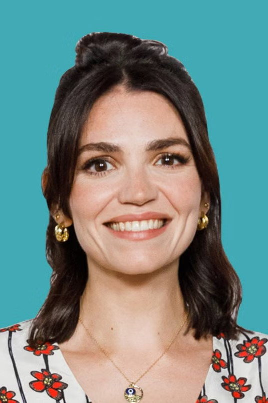 Selin Hizli as Connie Carter in Land Girls