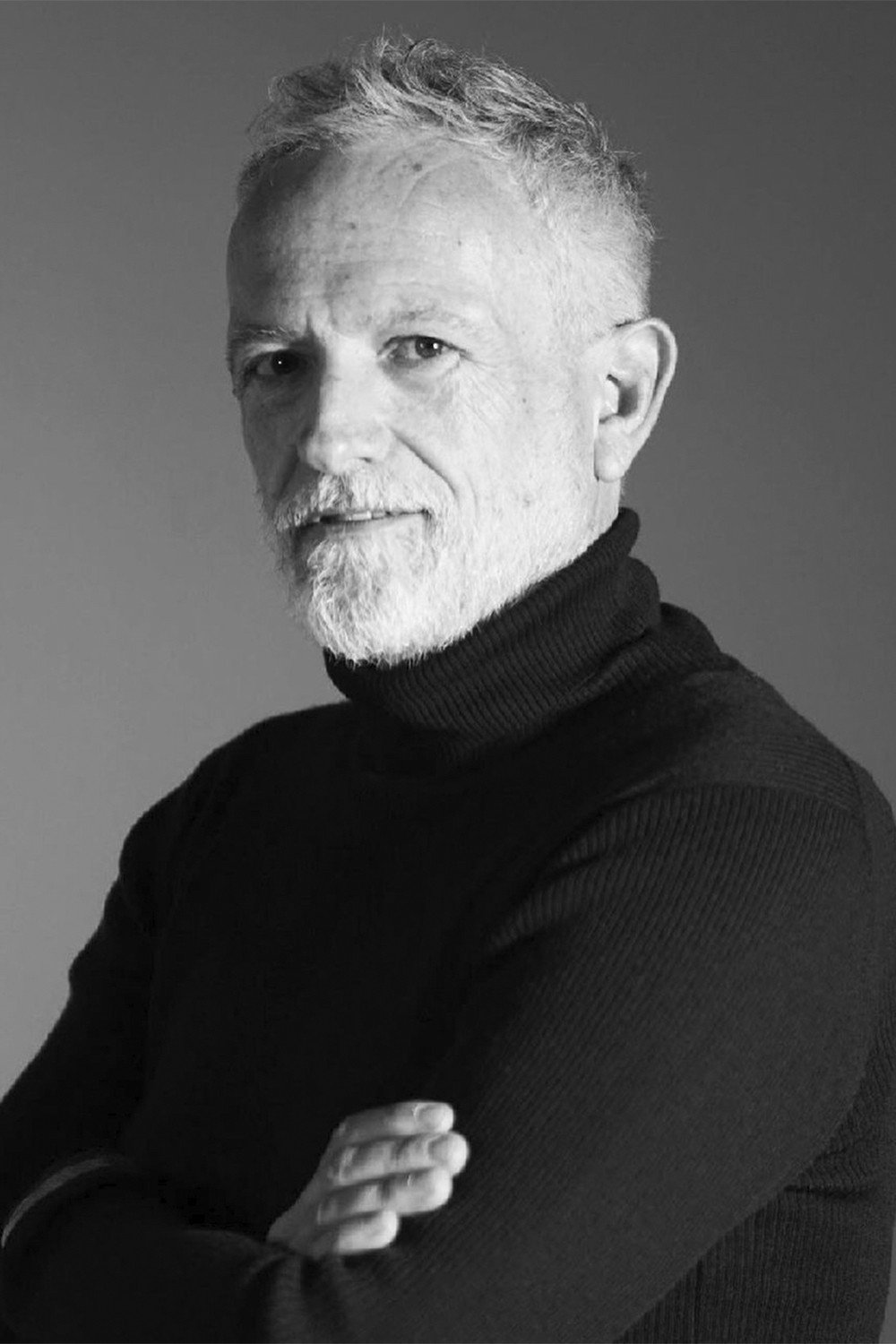 Jordi Rocaspana as Darío in Sensibles