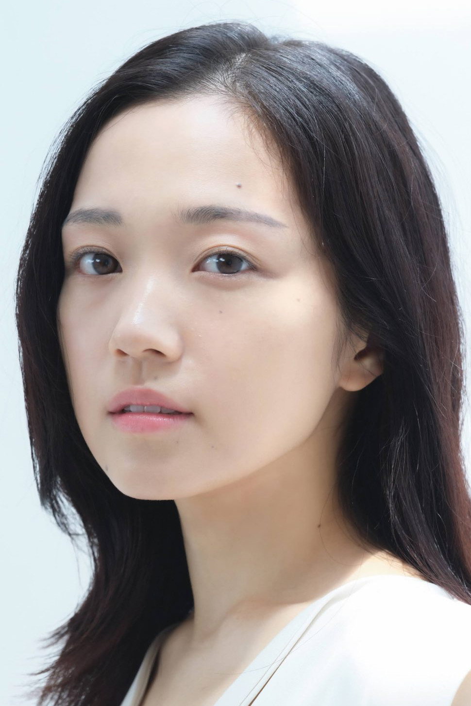 秋谷百音 as Kudo Nagisa in Tonight, I Will Fall in Love with My Body