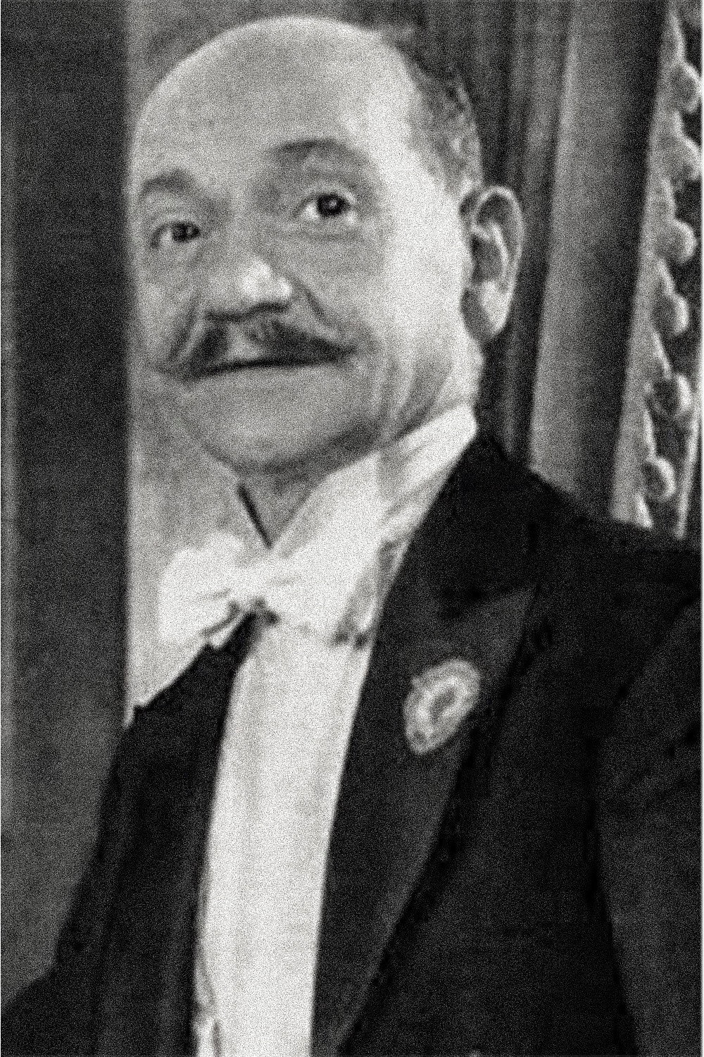 Arturo Bragaglia as il Professore in Rascel-Fifì