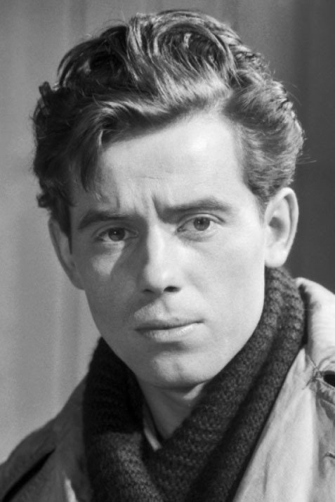 Tadeusz Janczar as Karol in Landscape After Battle
