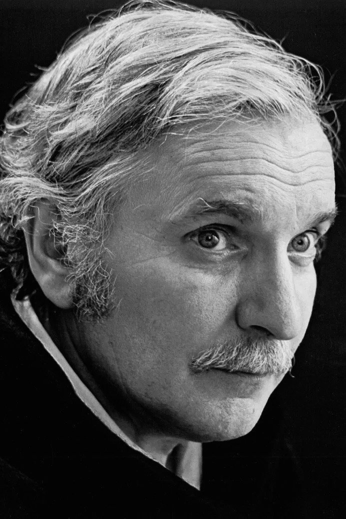 Jean Duceppe as Uncle Antoine in OCTB