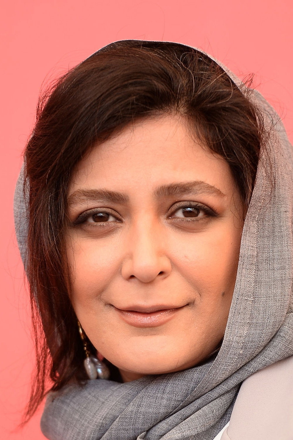 الهام کردا as Parisa in Repression