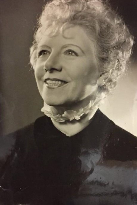 Marguerite Templey as Madame de Tierrache in The Hawk