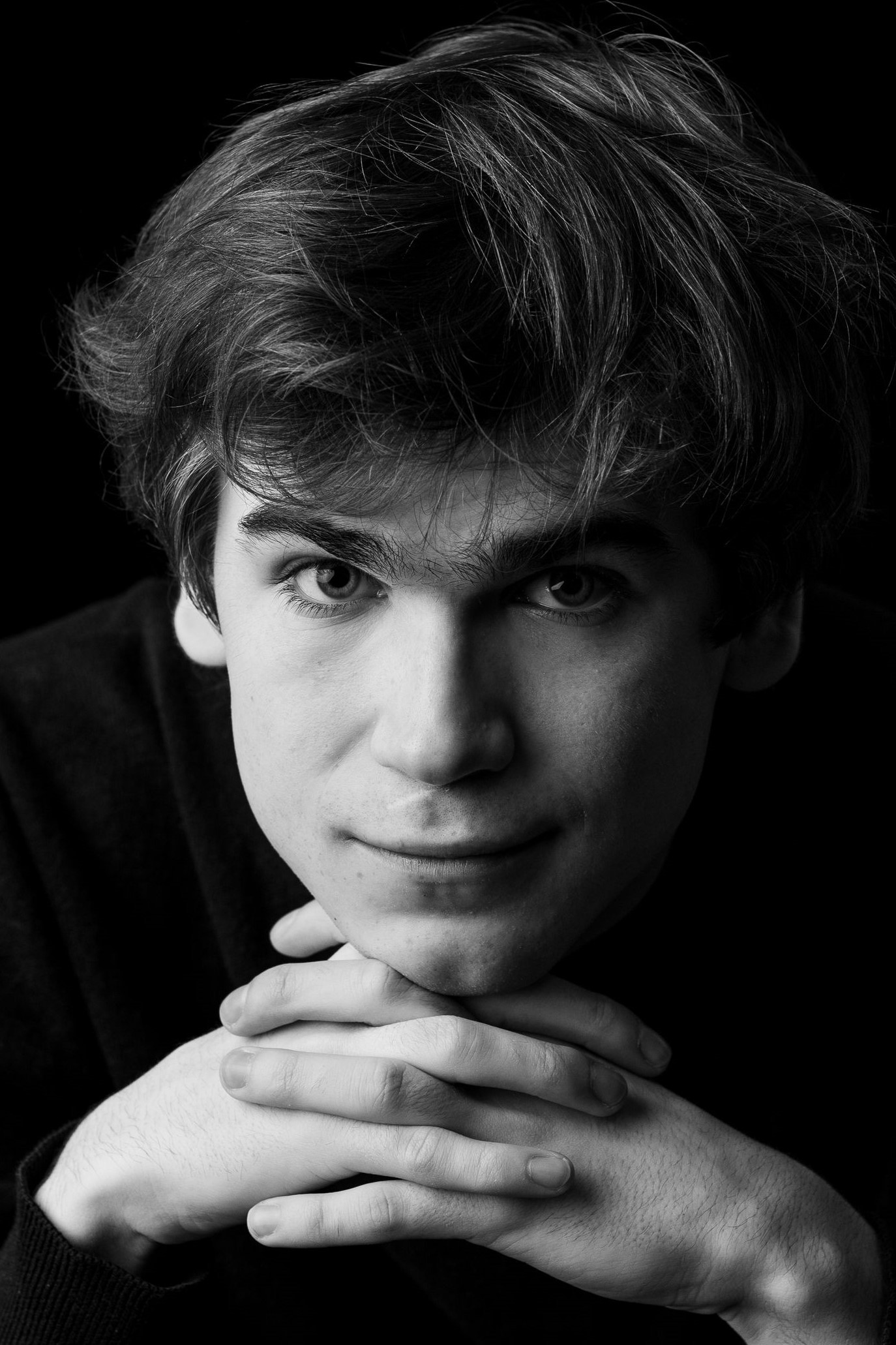 Kacper Olszewski as Paweł Skrętowicz „Kogut” in Mental