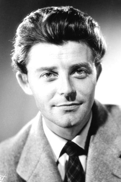 Gérard Philipe as Claude in Beauties of the Night