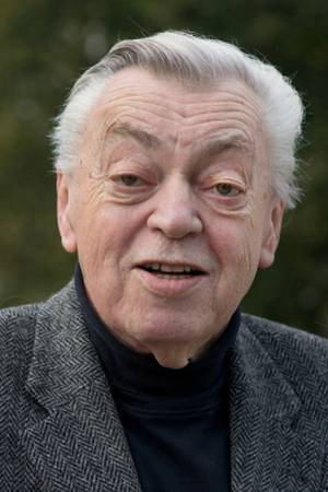 Klaus Ofczarek as Pfarrer in Happy Hour oder Glück und Glas