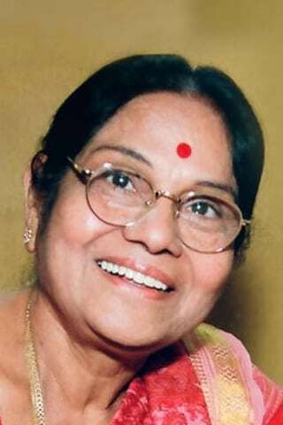 Leelavathi as Gayatri's mother in Naa Ninna Bidalaare