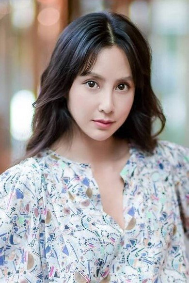 Serena Fang as Tang Guan-guan in Nana's Game