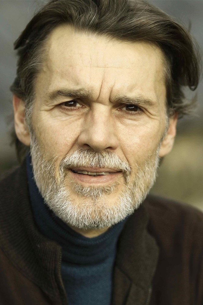 Laurent Le Doyen as Gilles Goëlo, chevalier de Tournemine in Le Gerfaut