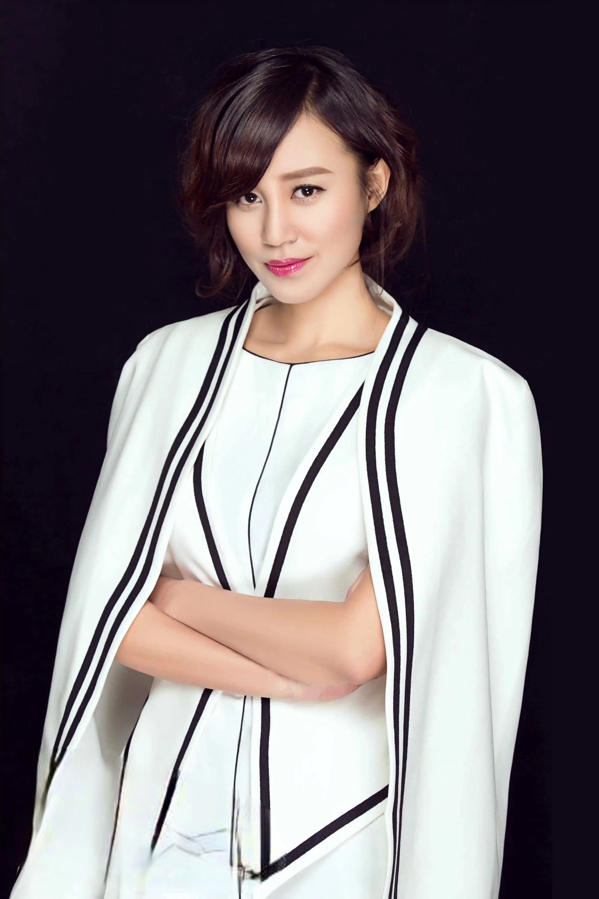梁椰雯 as Huang Sujun in 枪口