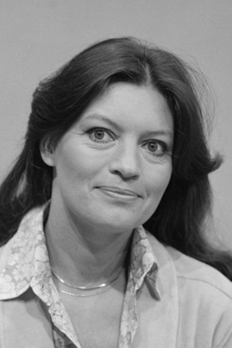 Marijke Merckens as Juffrouw Rosmarijn in De Zevensprong