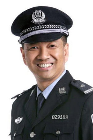 Zhou Xiaobin as Zhou Zhou in 派出所的故事