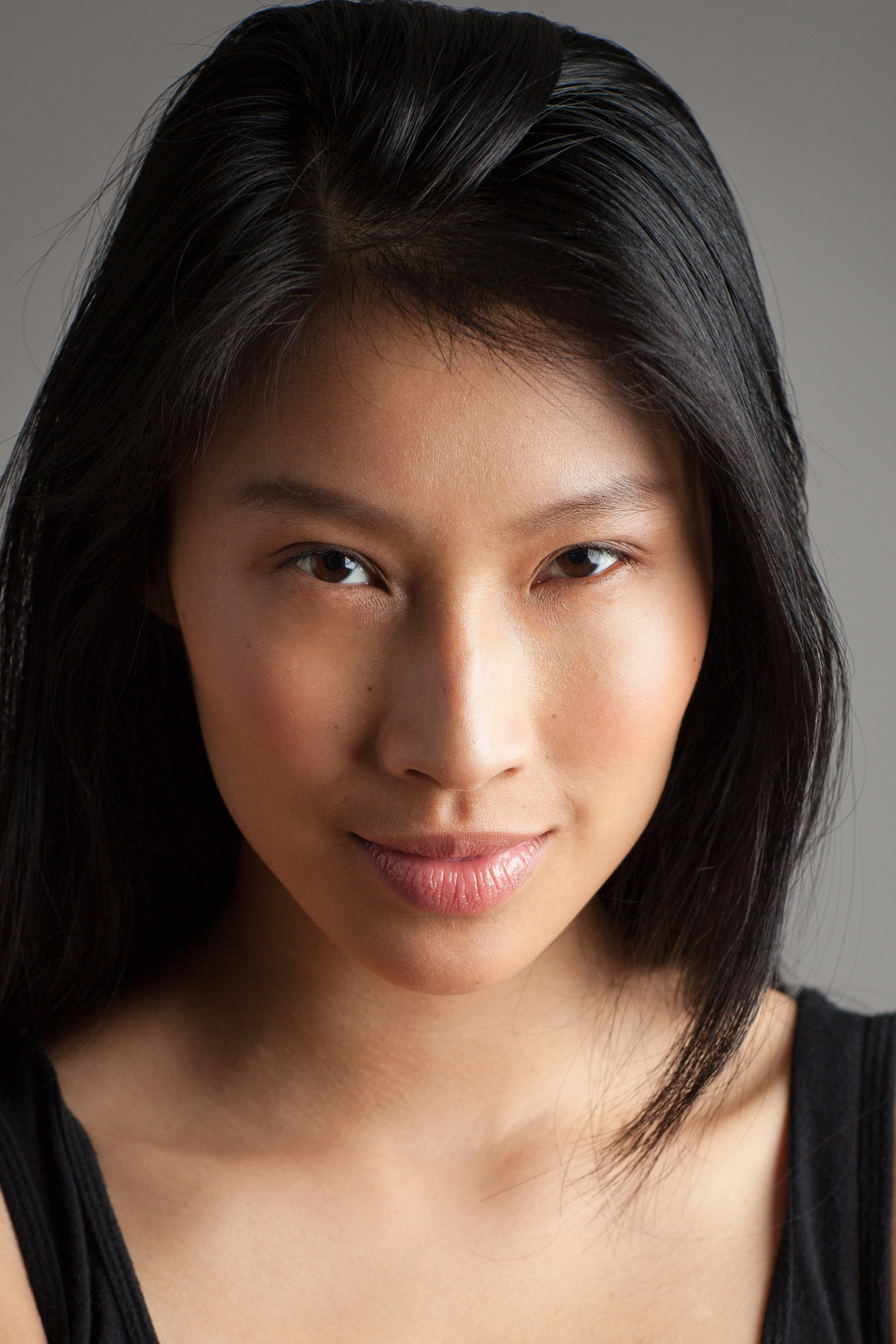 Fei Ren as Hilde in Polar