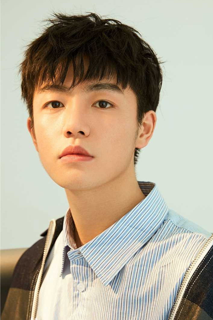 Xia Zhiyuan as Chen Jialiang in Love in Shanghai