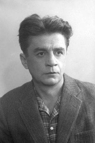 Пантелеймон Крымов as Скурчихин in Dissenting Opinion