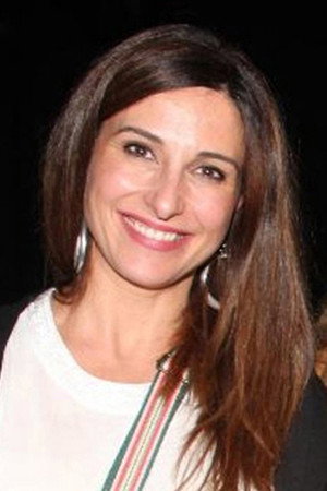 Ζωή Ναλμπάντη as Τζένη in Coupling