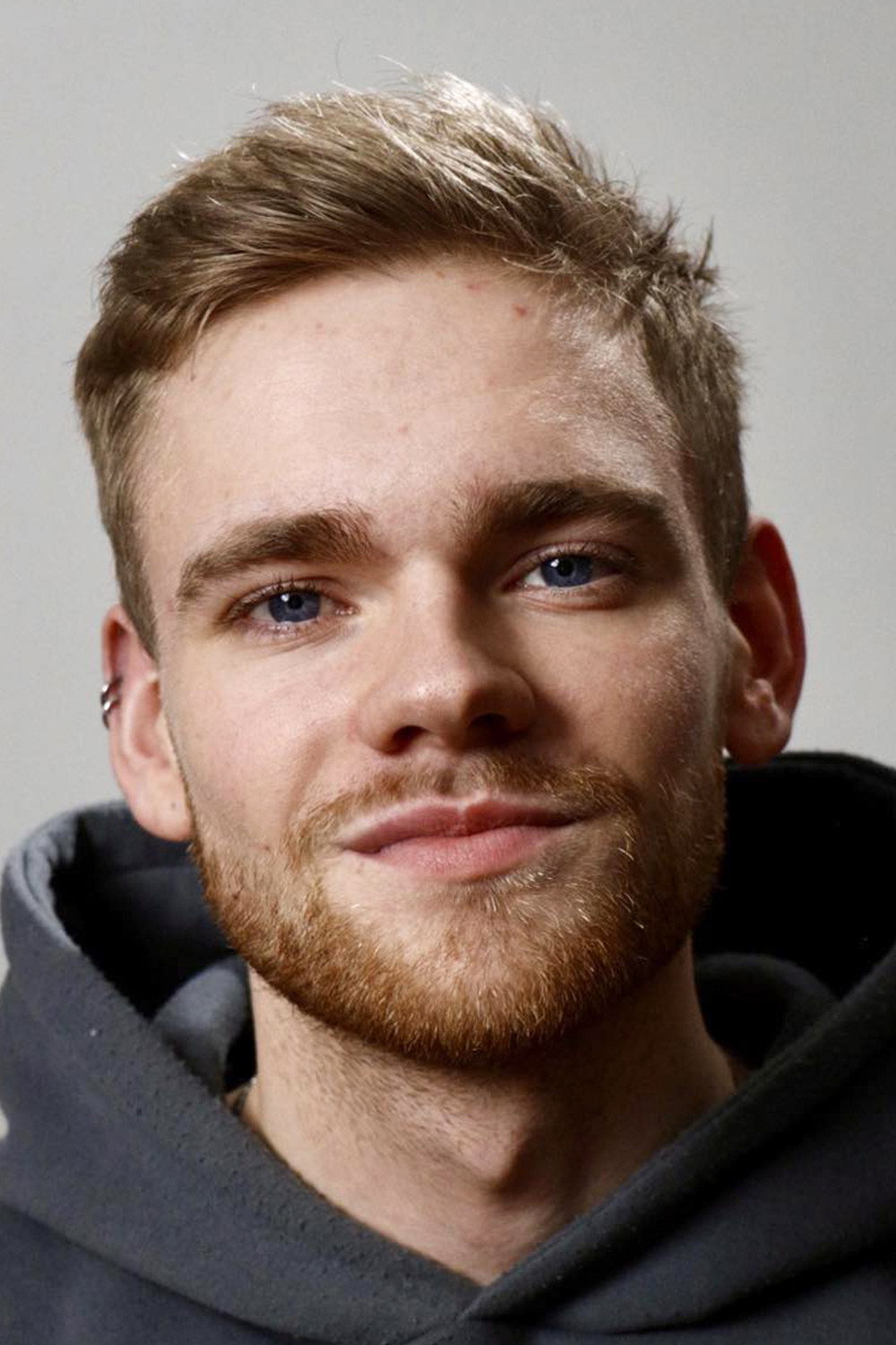Baldur Einarsson as Matti in Fractures
