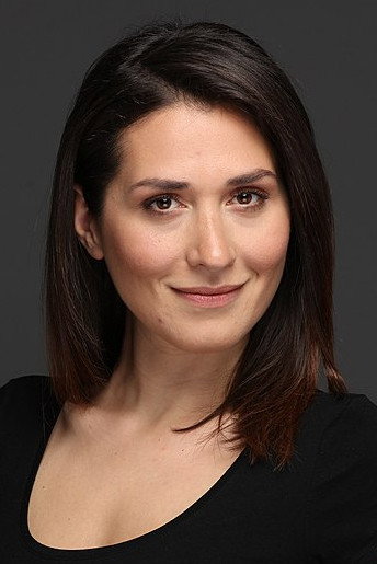 Bengi İdil Uras as Didem in Şaşkın Bakkal 216