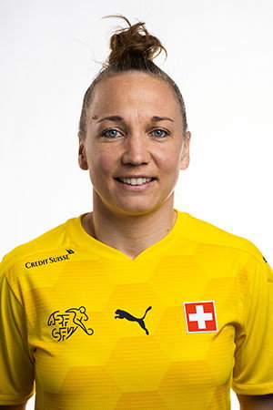 Gaëlle Thalmann as Herself in Die Nati