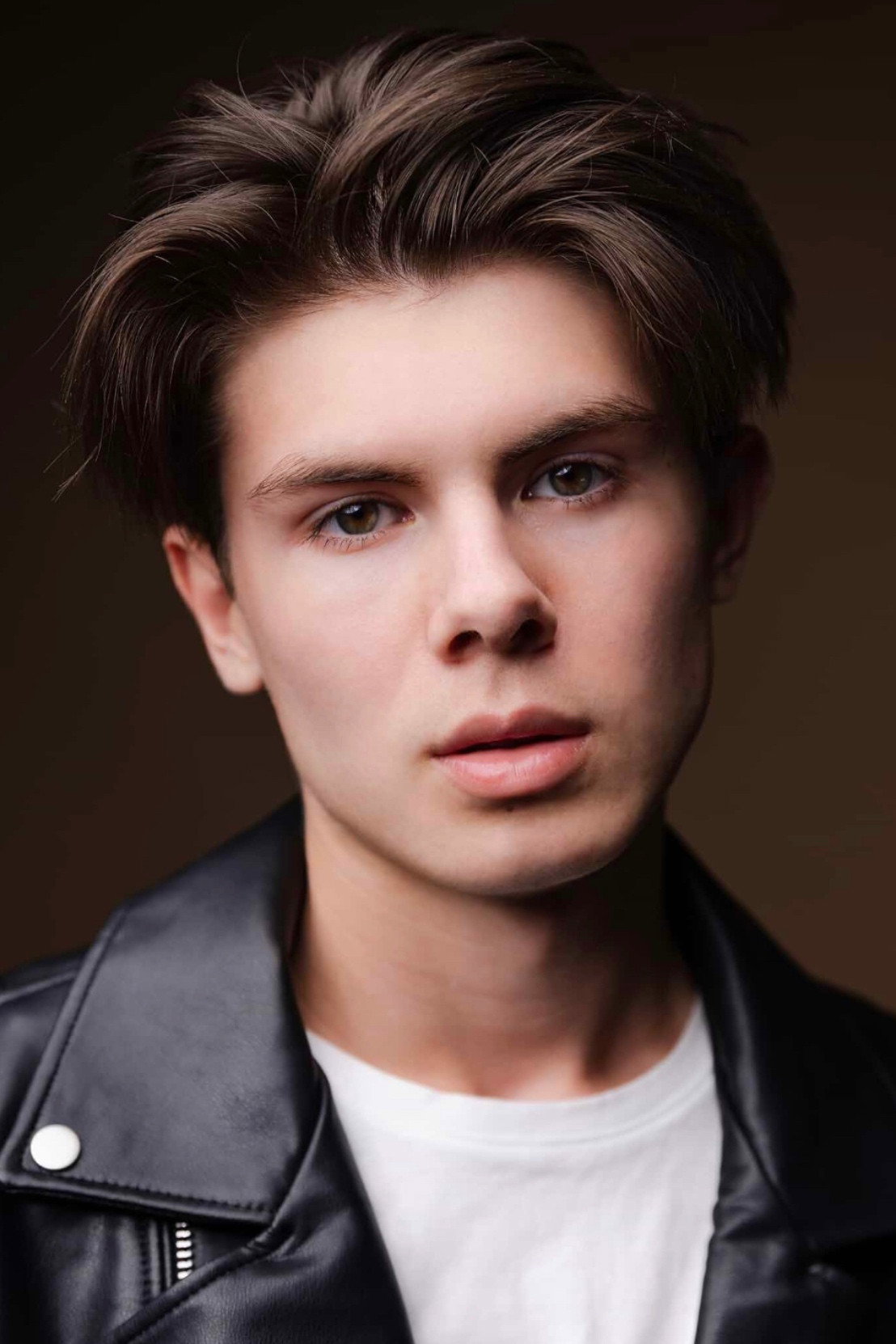 Jayden McGinlay as Cecil Williams in Children of the Corn