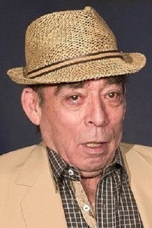 Alberto Rojas as Perico in Santo in the Treasure of Dracula