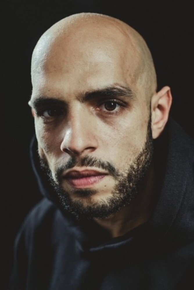 Mounir Kateb as Le prisonnier in Sága