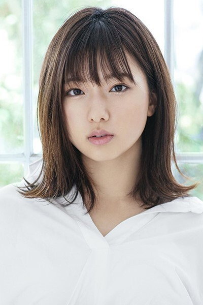 搗宮姫奈 as Ami in Rise of the Machine Girls