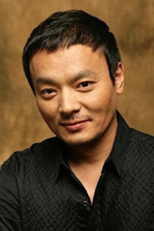 이태림 as Threatening Man in One Summer Night
