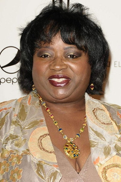 Vickilyn Reynolds as Bobbie in Flossin