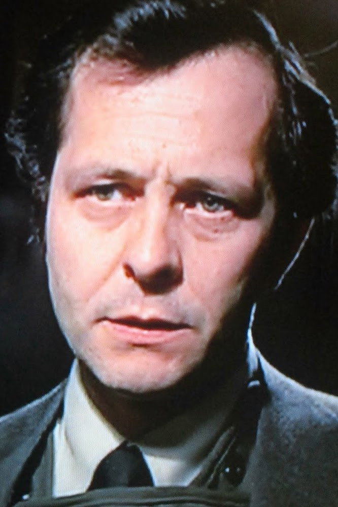 Walter McGinn as Sam Barber in Three Days of the Condor
