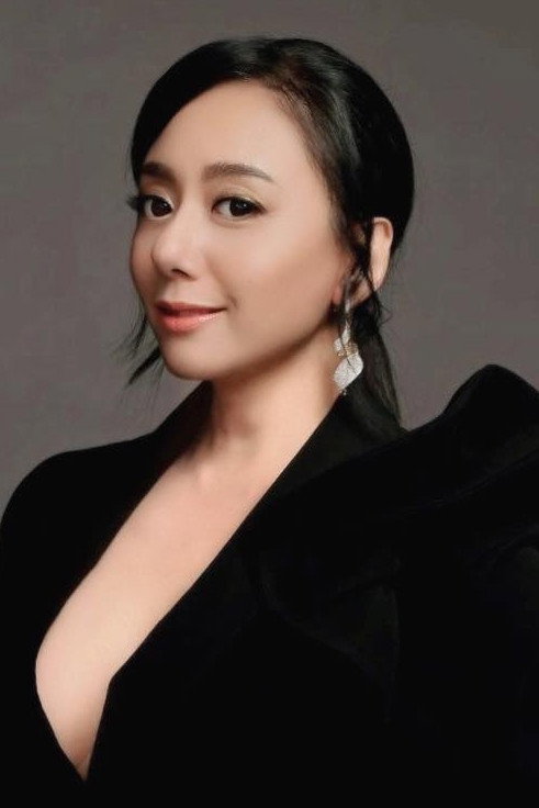 高慧君 as Cui Ying in Because of You