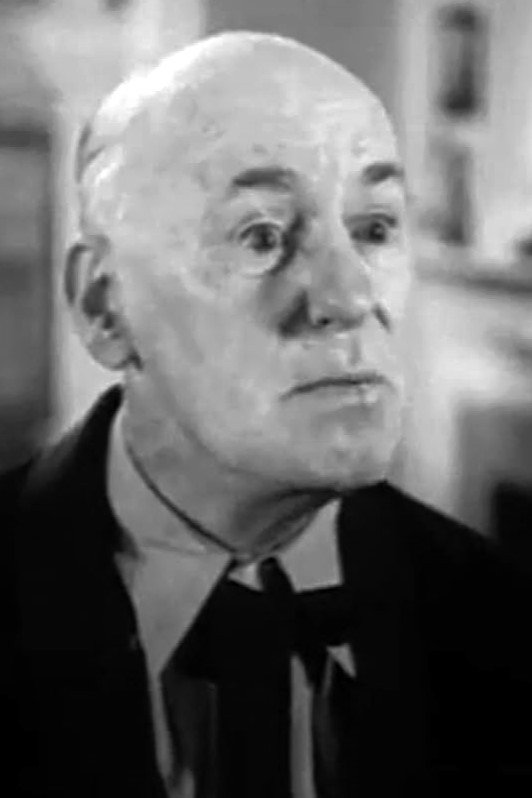 Billy Franey as Vivien's Father in Clock Wise