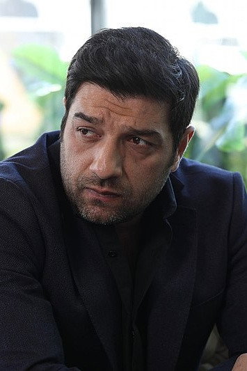 Kənan Mahmudov as Əziz Süleymanzadə in Additional Effect