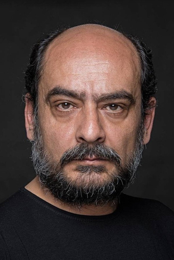 Sait Seçkin as İkiyüzlü (voice) in Süper 1 Takım
