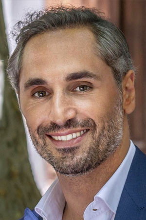 Daniele Russo as Gennaro in Vita segreta di Maria Capasso