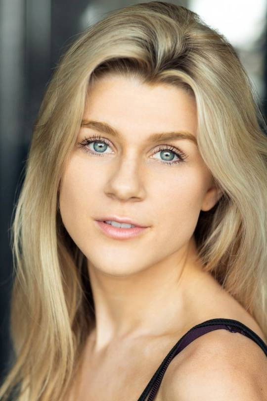 Marie-Louise Boisnier as Marie in Olive