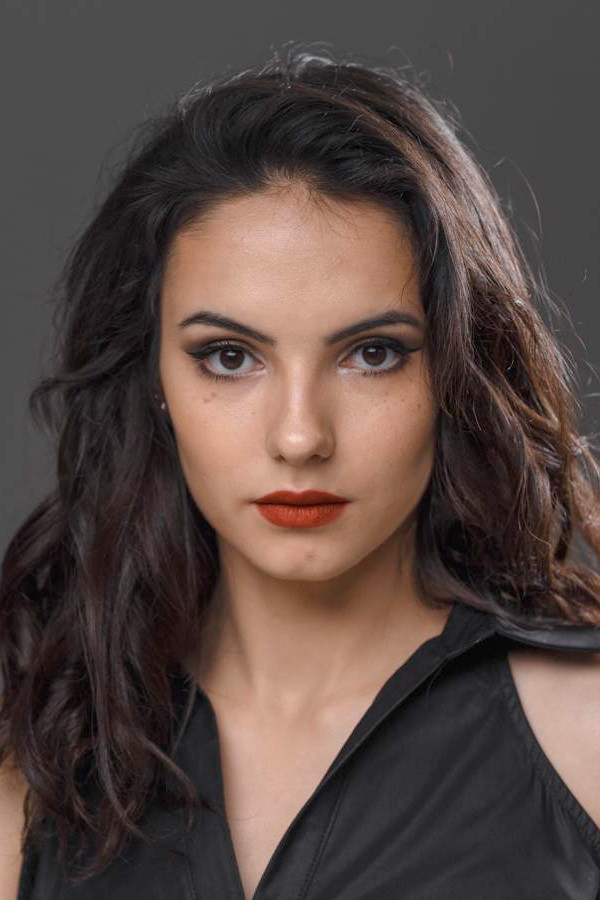 Ирина Паутова as Светка in Lilies