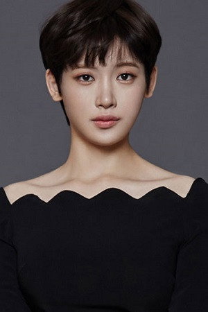 홍소영 as So-yeong in Raybang