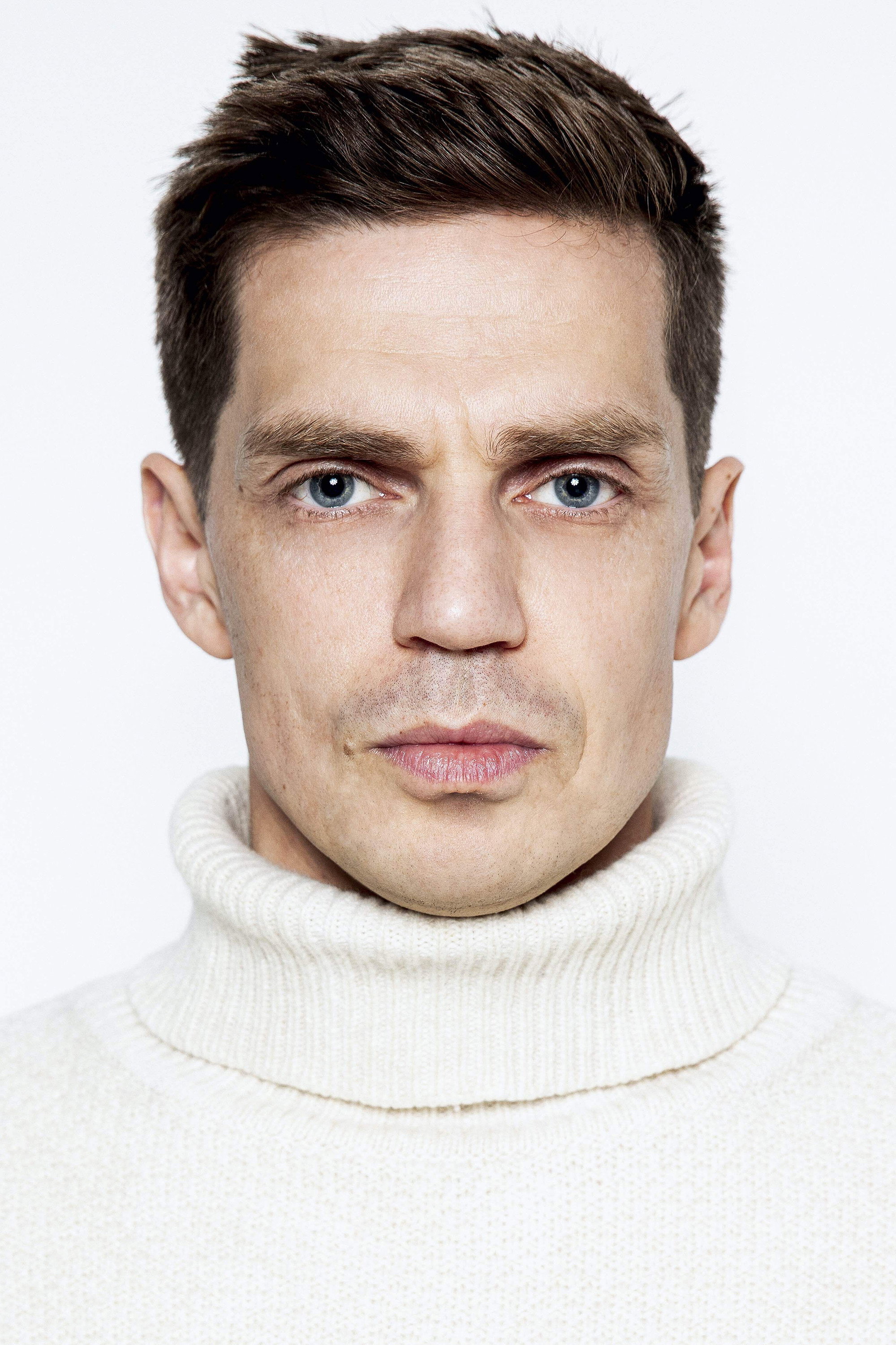 Björn Stefánsson as Jakob in It All Comes with the Cold Water