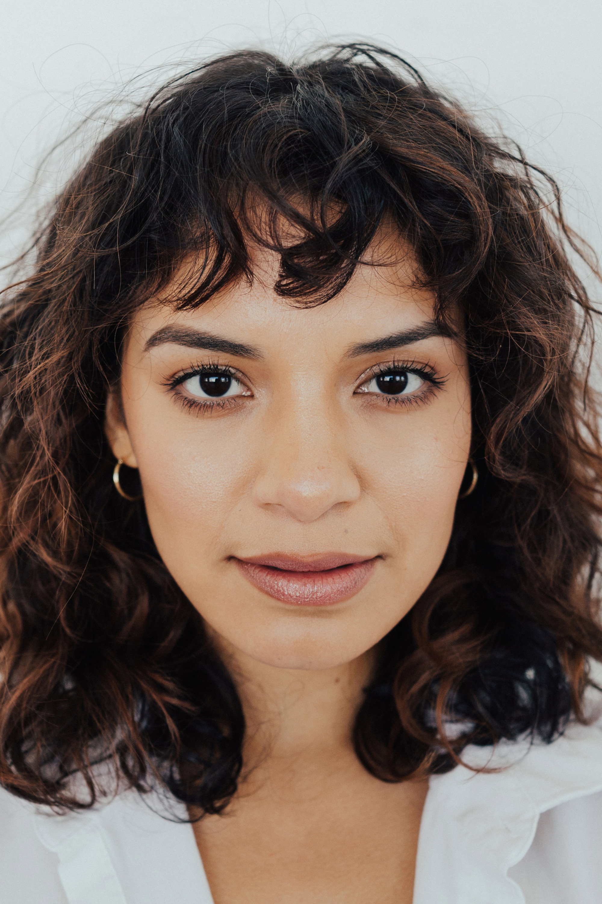 Shakira Barrera as Gloria in Sprung
