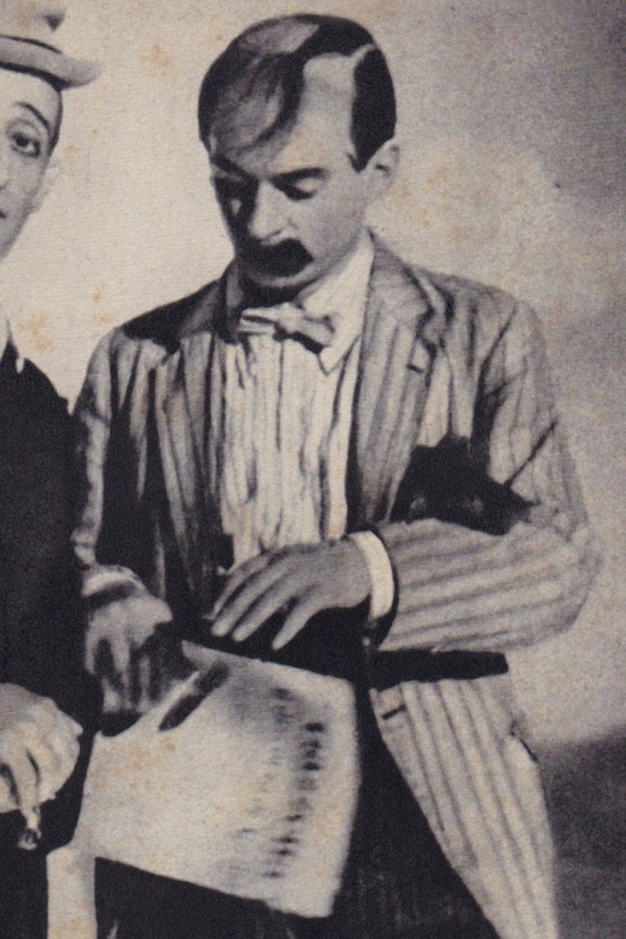 Eduardo Passarelli as Mario in Ho scelto l'amore